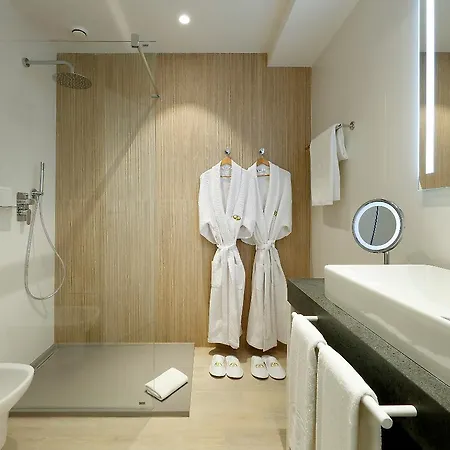 Grand Palladium Garden Beach & Spa 5*